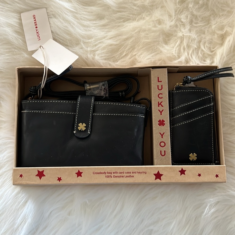 NWT Lucky Brand crossbody bag with card case & key ring!